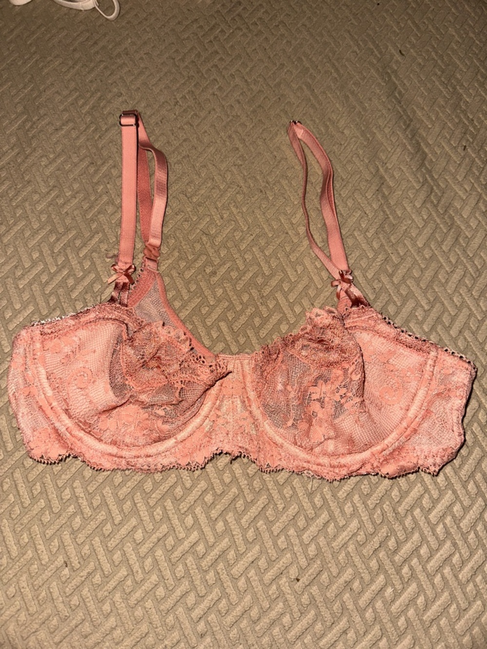 Victoria's Secret Pink Lace Underwire Bra